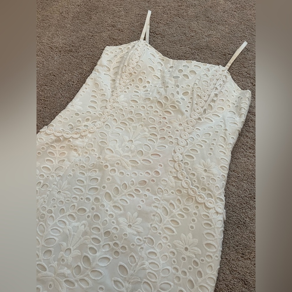 Lilly Pulitzer White Shelli Eyelet Mini Dress with Pockets Size 2 - Picture 3 of 5